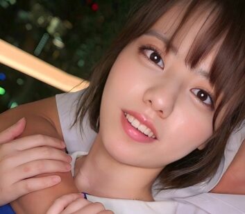 タイトルは、純粋かつマゾヒズム。いたいけなセフ女、晒します。面食いスポーティー女子.飴と鞭でマ●コびしょ濡れ.美尻を腫らすハードスパンキング.不合意中出しにショック→仲直りSEX.しこたま顔射Finish.【オナペットNo.14_ユミ】【SIMP-014】。AV女優名は新田好実。