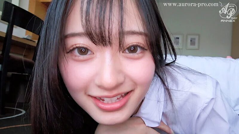 タイトルは「愛嬌最強！肉食系！射精させちゃう！お尻を震わせ騎乗位大絶頂！ 放課後美少女とイチャLOVEハメ撮りデート 花守夏歩(APGH-046)」。AV女優名は花守夏歩。