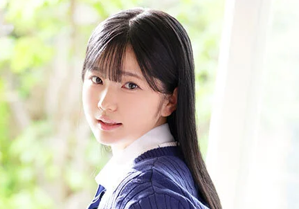 タイトル「マジメで無口な幼馴染のモジモジ誘惑パンチラに胸キュンが止まらないボク…チラチラ見ると恥ずかしそうにハミ尻プリプリして濡れ染みビッチョ～リ！ 純白彩永(MIDA-420)」。AV女優名は純白彩永。